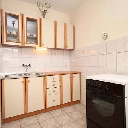 By The Sea - 9127 * Rogoznica (Sibenik-Knin)